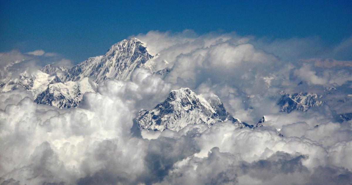 Regarder la vidéo Alpinisme : les restes d'un Britannique disparu il y a cent ans retrouvés sur les pentes de l’Everest