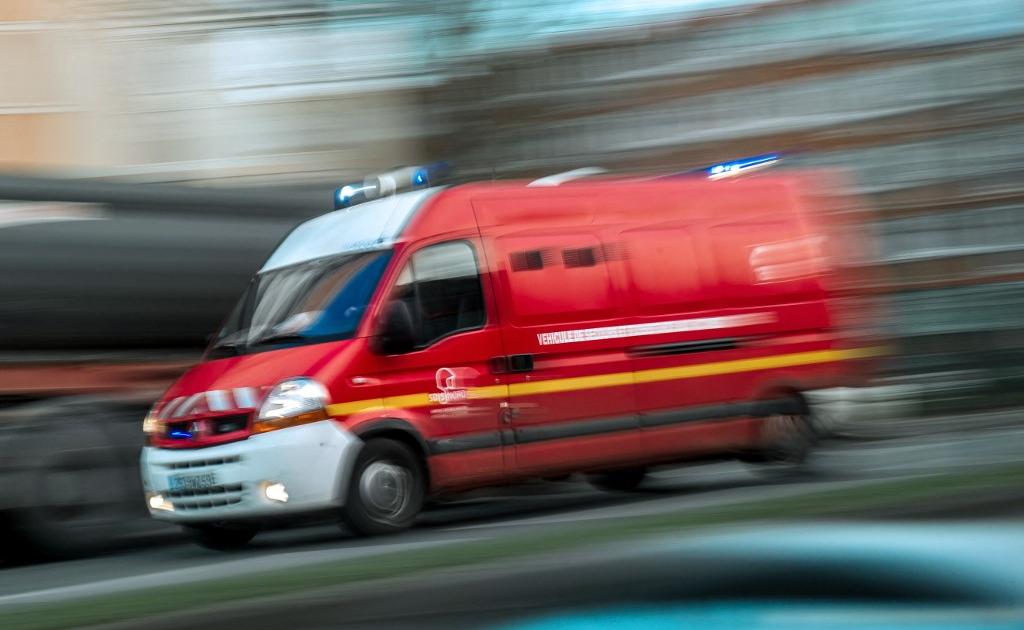 Paris : un automobiliste écrase un cycliste suite à une altercation