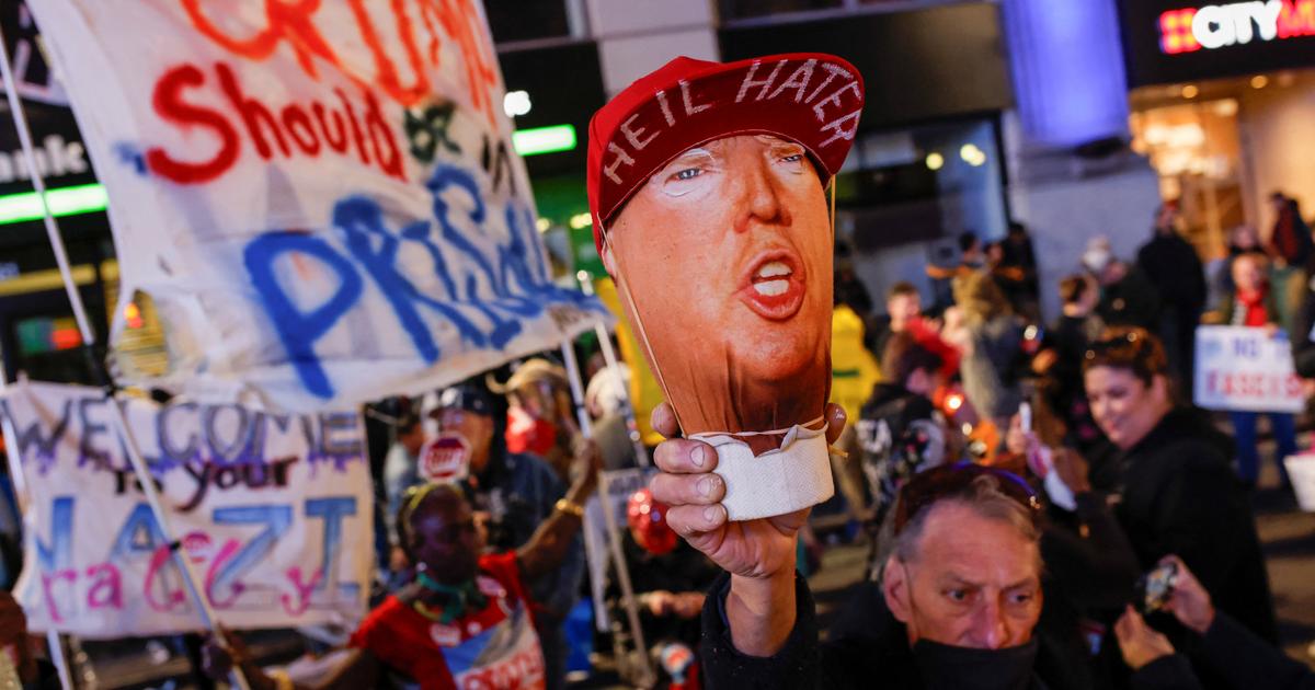 In New York, Donald Trump at Madison Square Garden for a show of force