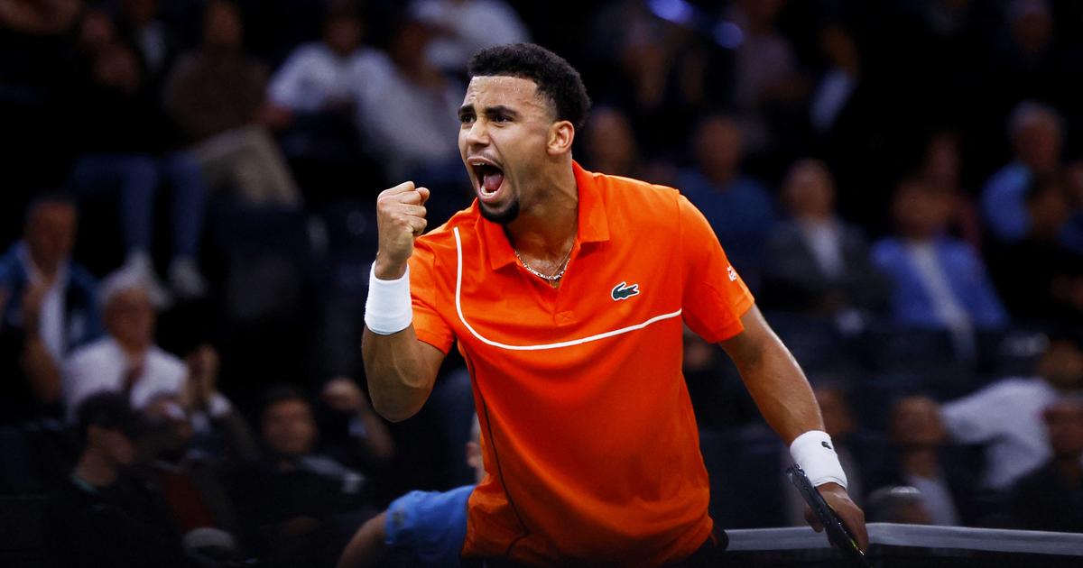 Regarder la vidéo EN DIRECT - Rolex Paris Masters : Arthur Fils défie Alexander Zverev