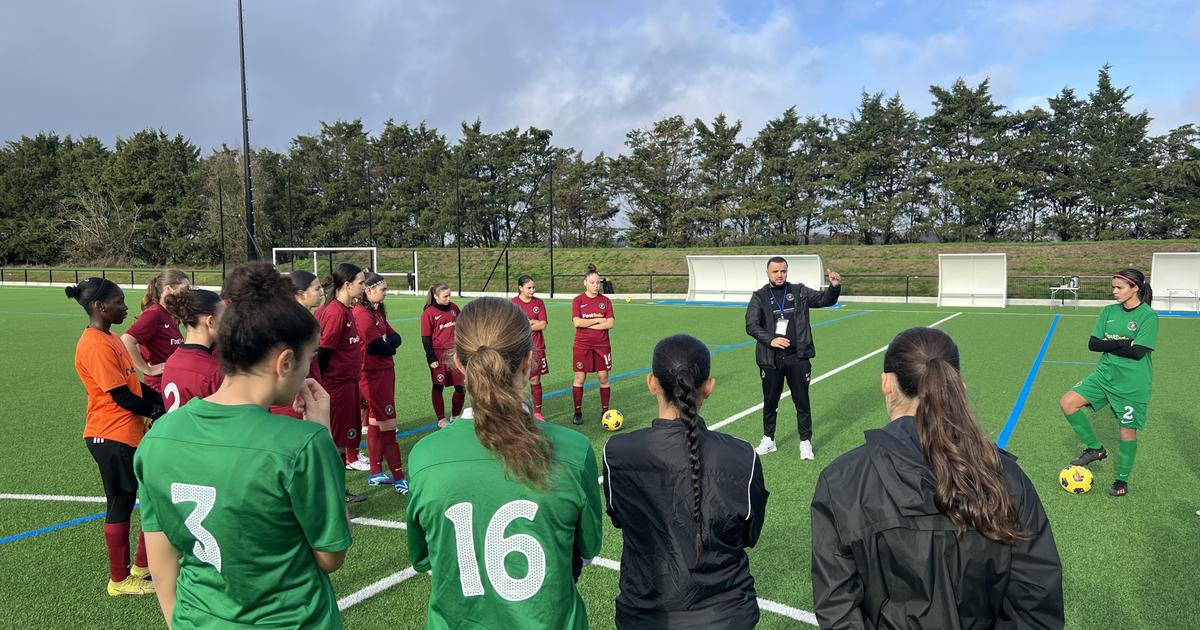 Regarder la vidéo Foot : Une centaine de joueuses et 33 clubs présents au deuxième Scouting Day de Footsider