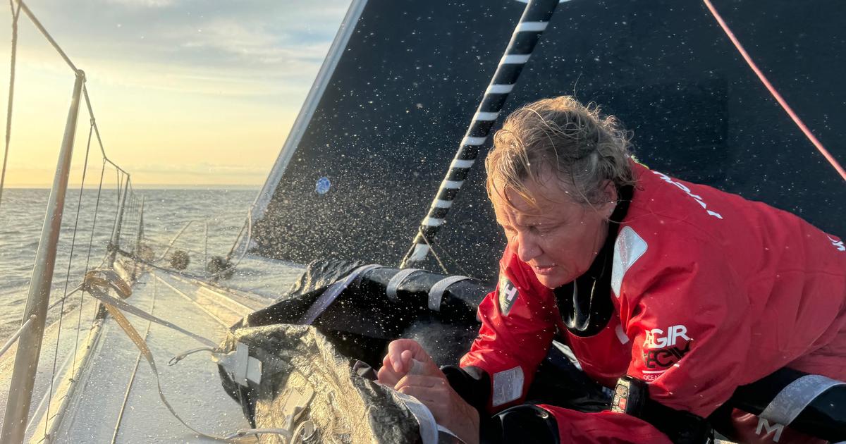オーストラリアの海岸から1300キロ離れたところでマストを外されたイギリスのウサギに警戒を