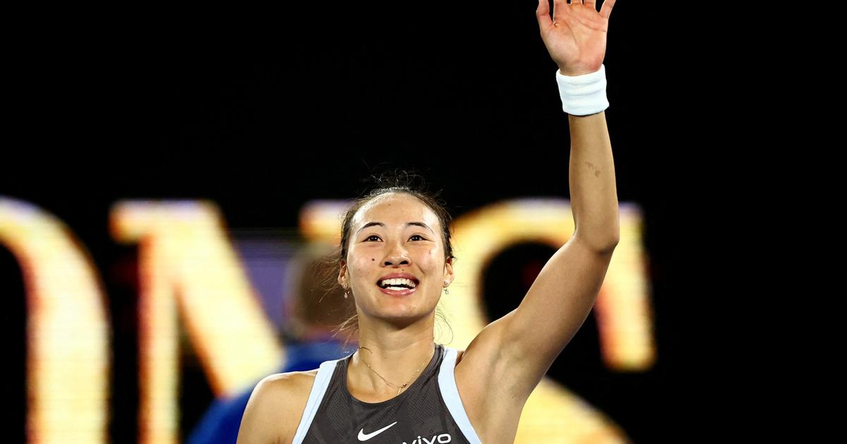 Regarder la vidéo Open d'Australie: Zheng Qinwen, finaliste 2024, réussit son entrée