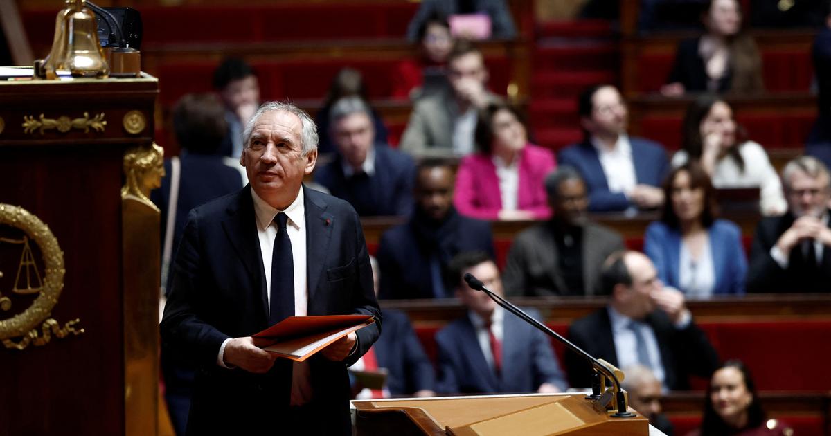 Pas de déremboursement des médicaments et des consultations, annonce François Bayrou