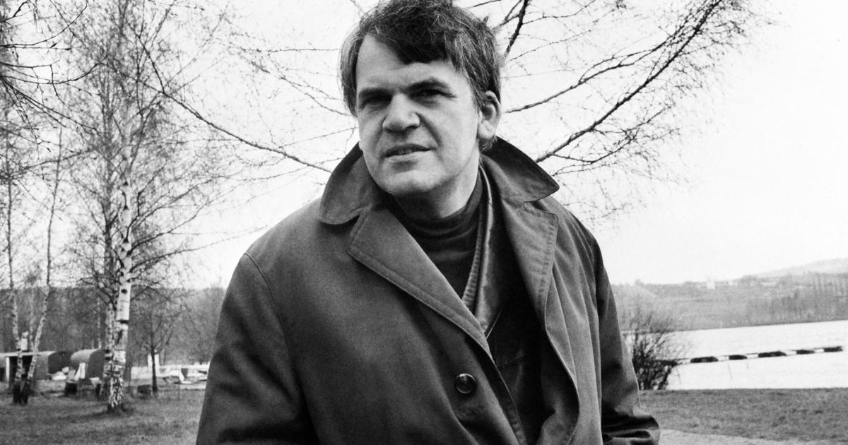 The ashes of writer Milan Kundera returned to his hometown in the Czech Republic