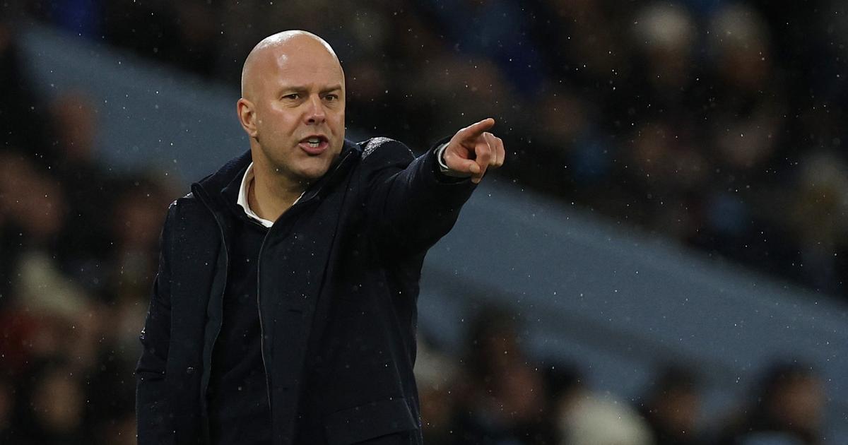 Arne Slot’s Impact: Patience, Humility, and Continuity in Football Management