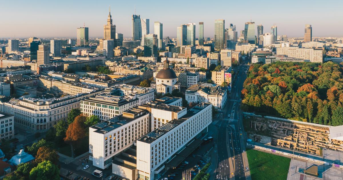 Hôtels d’exception à Varsovie : luxe, art et design au cœur de la capitale polonaise