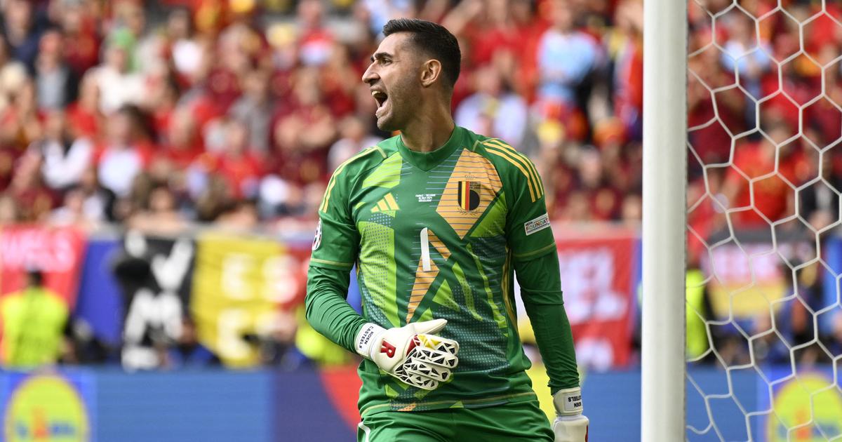 Thibaut Courtois’ Return Spurs Casteels to Announce International Retirement