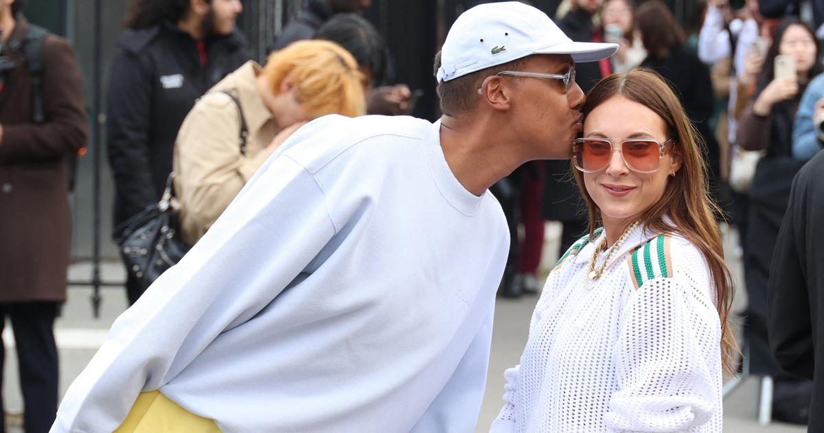 Stromae et sa femme Coralie plus amoureux que jamais au défilé Lacoste : le couple resplendit !