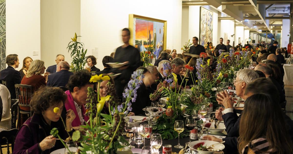 Faste, rock et ambiance seventies au dîner des adieux du Centre Pompidou