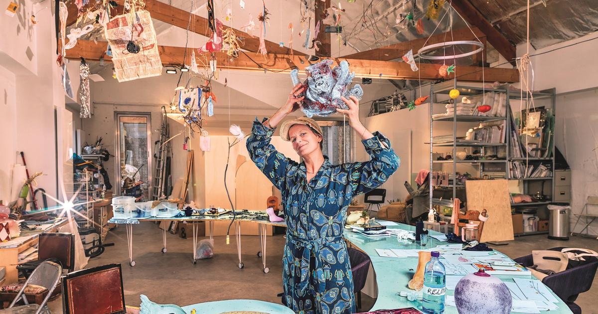 Laure Prouvost : «On a trop tendance à regarder nos pieds, mais les objets délaissés ont une énorme beauté»