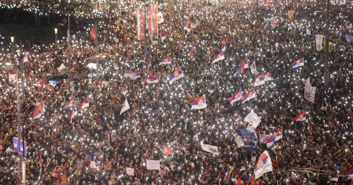 Serbie : plus de 100.000 manifestants à Belgrade contre la corruption et le pouvoir en place