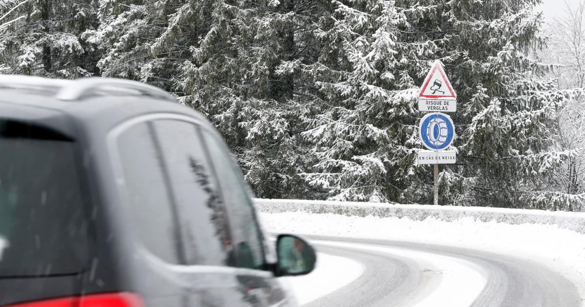 Neige dans le Massif central : circulation difficile jusqu’au monts du Lyonnais