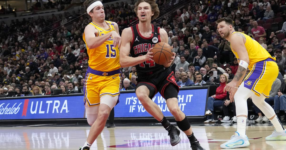 Bulls vs. Lakers: Epic Final Seconds Showdown (Video)