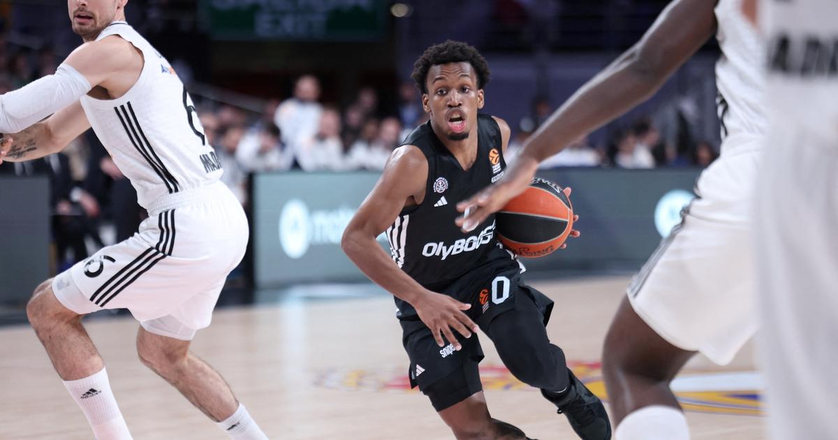 Paris Basketball Reaches Quarterfinals