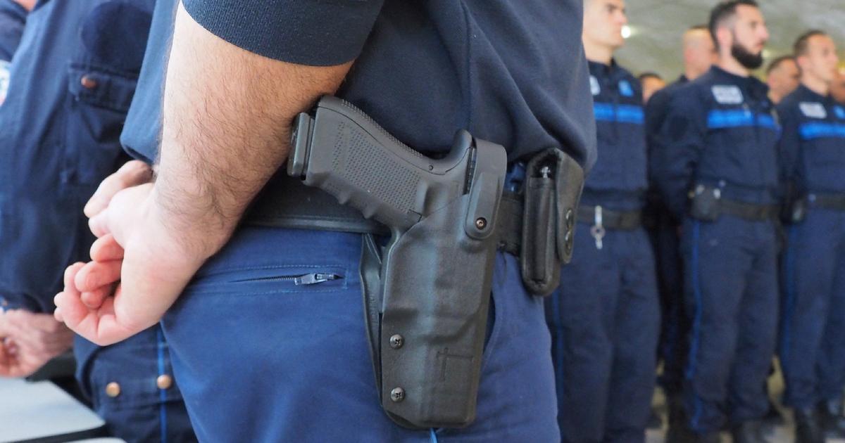 Saint-Nazaire Arms Municipal Police