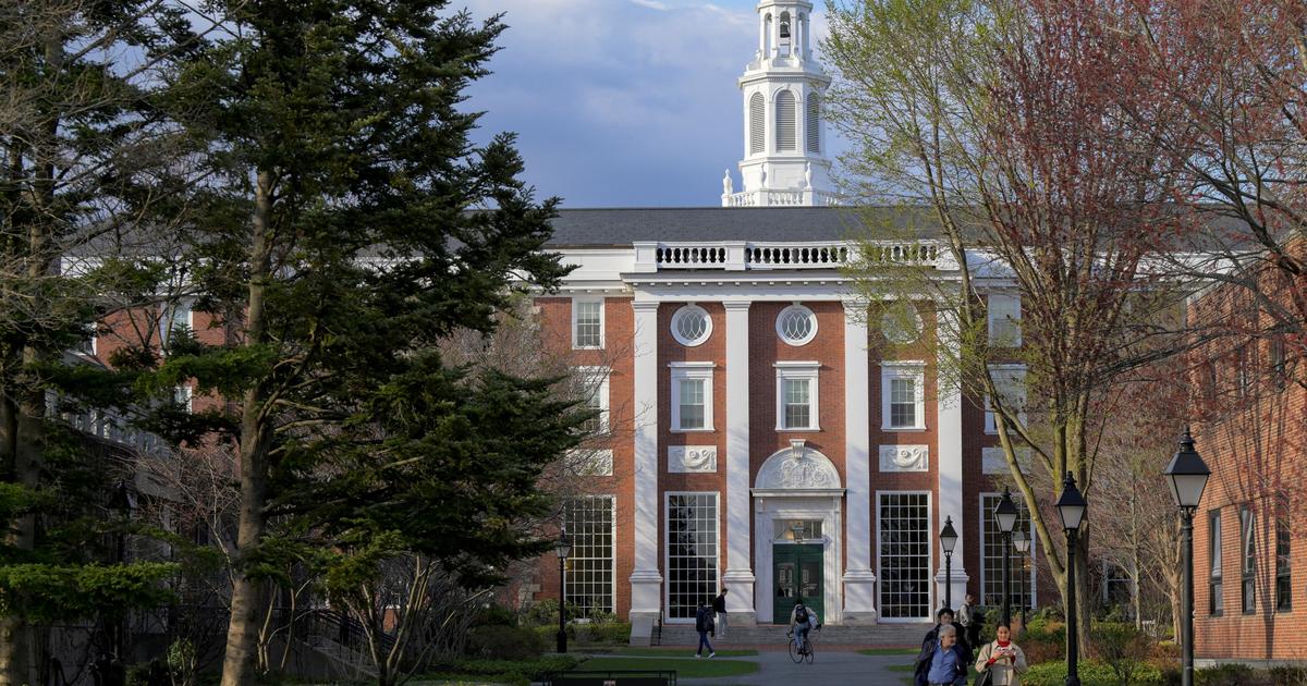 L'administration Trump met la pression sur Harvard et menace de lui faire perdre «le privilège» d’accueillir des étudiants étrangers