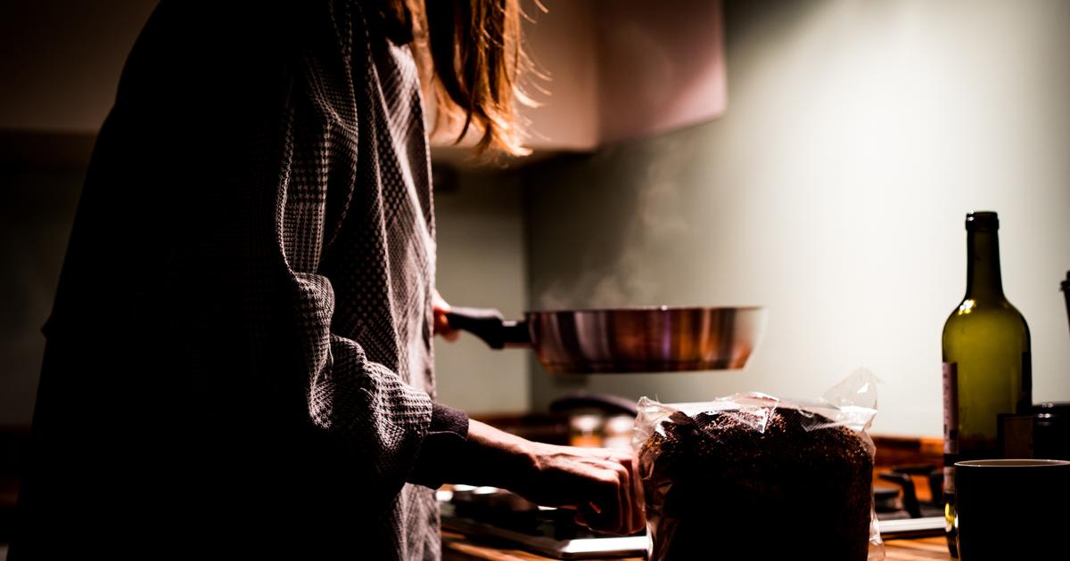 Ce qu’il faut éviter au dîner quand on veut perdre du poids, selon une médecin nutritionniste