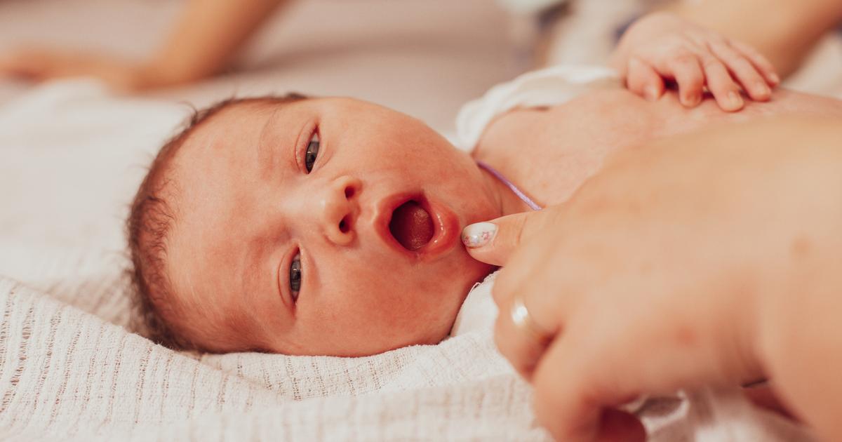 Un couple d’Américains frottait les gencives de leur fille de 4 mois avec de l’alcool, le bébé est décédé