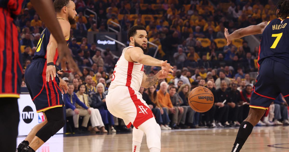 Houston Rockets Win: Curry’s Struggles & Playoff Hope
