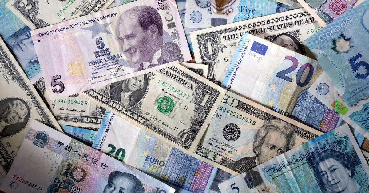 Dollar Stable Amid Uncertainty, Economic Data