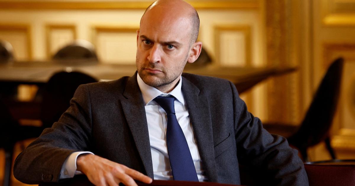 La France mobilise les avoirs gelés russes pour assurer la maintenance de canons Caesar en Ukraine