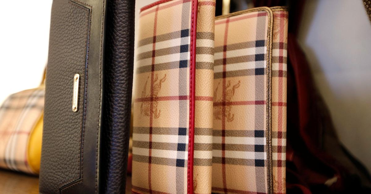 Face aux difficultés du marché du luxe, Burberry se serre davantage la ceinture