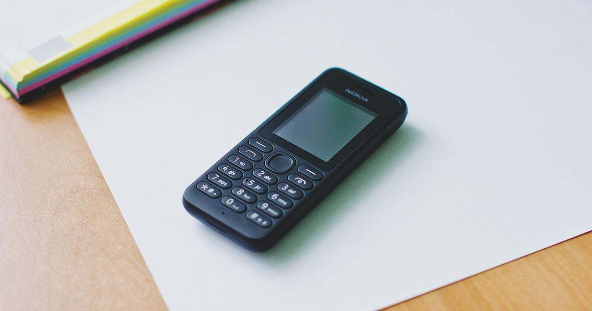 «Si ça passe au portique, ça passe au parloir» : comment les mini-téléphones arrivent entre les mains des détenus ?