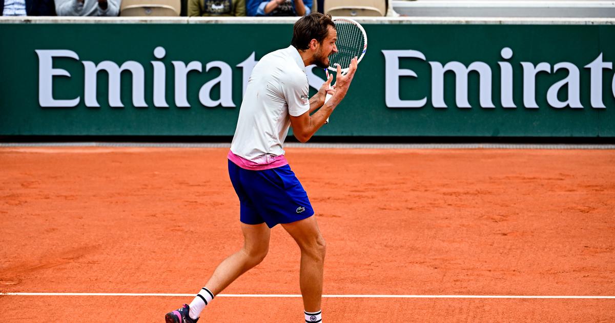 Medvedev & Zverev Win: Day 1 Results & Upset