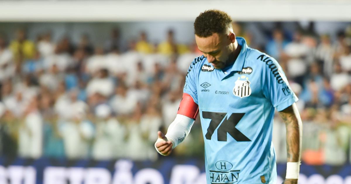 Foot : en vidéo, l’action lunaire de neymar avec santos