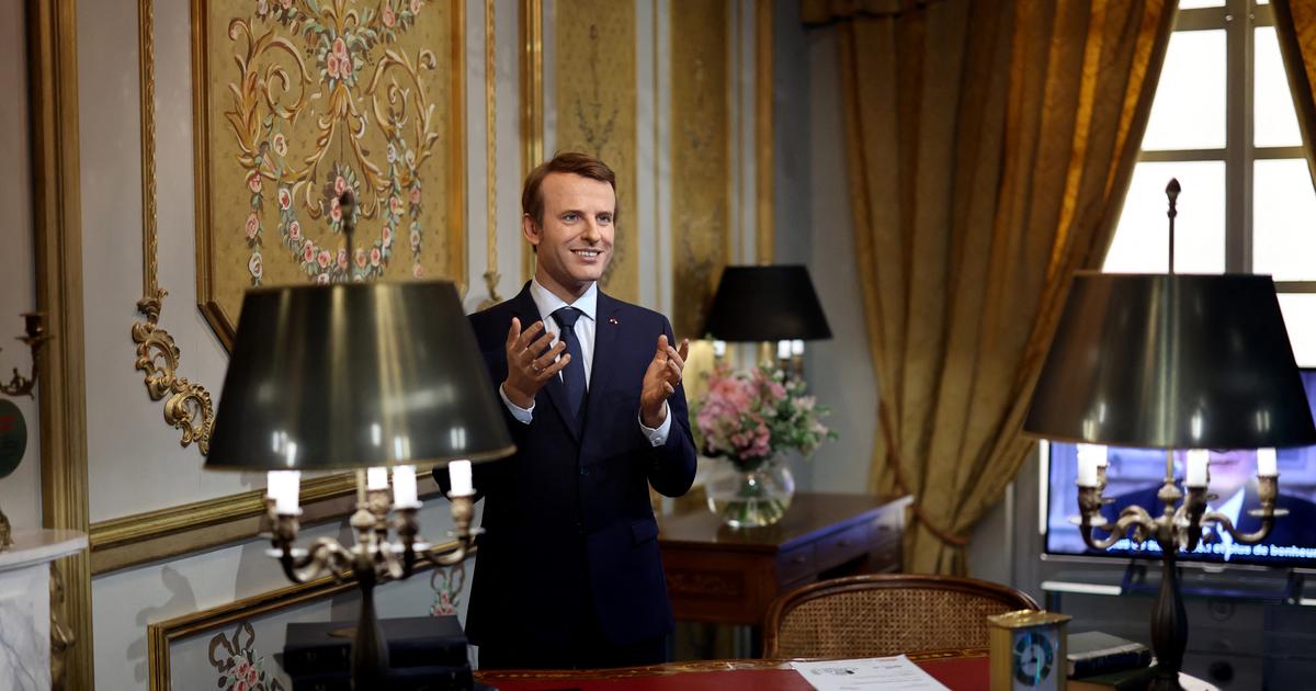 La statue de macron de retour au musée grévin, après son «emprunt» par greenpeace