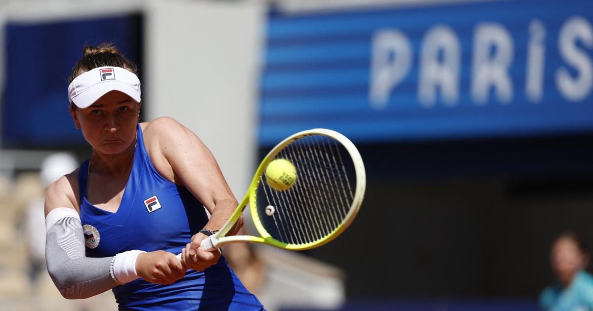 Krejcikova: Wimbledon Champ Out at Queen’s 2024