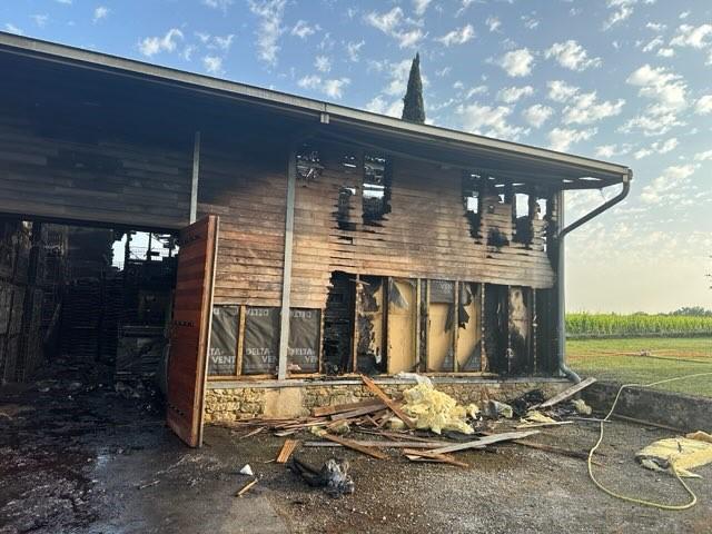 «Tout l’historique récent de la propriété est perdu» : un important incendie emporte 240.000 bouteilles d’un château bordelais