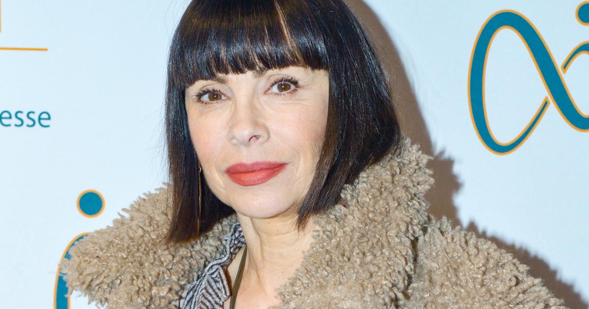 Mathilda May et sa fille Sarah Darmon déchaînées : au concert de ...