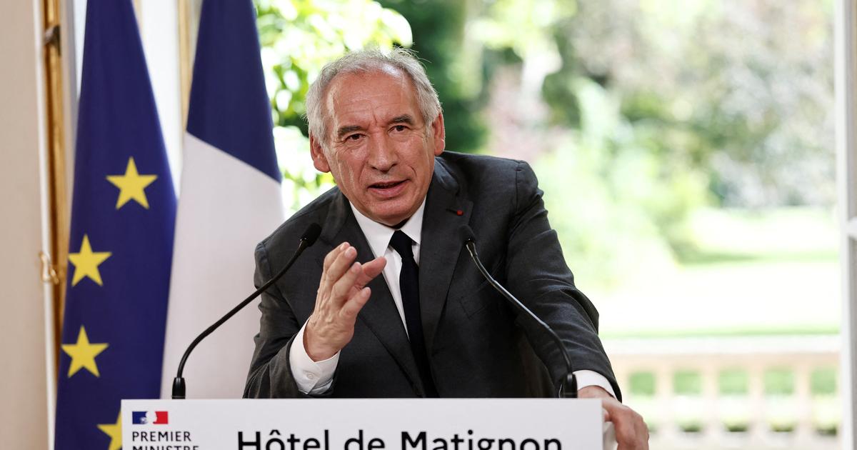CFDTは、FrançoisBayrouによって取り上げられたその要求のいくつかを見て喜んでいます