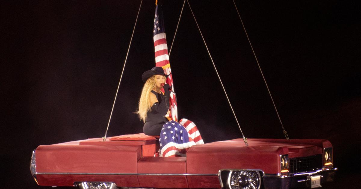 L’impressionnante vidéo de Beyoncé qui risque une chute de plusieurs ...