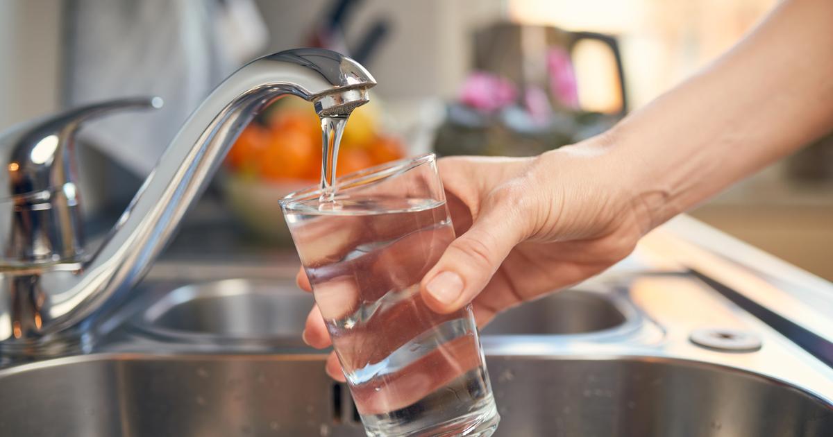 Canicule : ce risque mÃ©connu pour la santÃ© liÃ© Ã  une surconsommation dâ€™eau