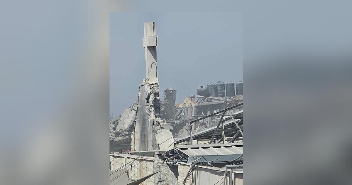 イスラエル軍はガザのカトリック教区の教会を攻撃し、記録は3人に上昇します