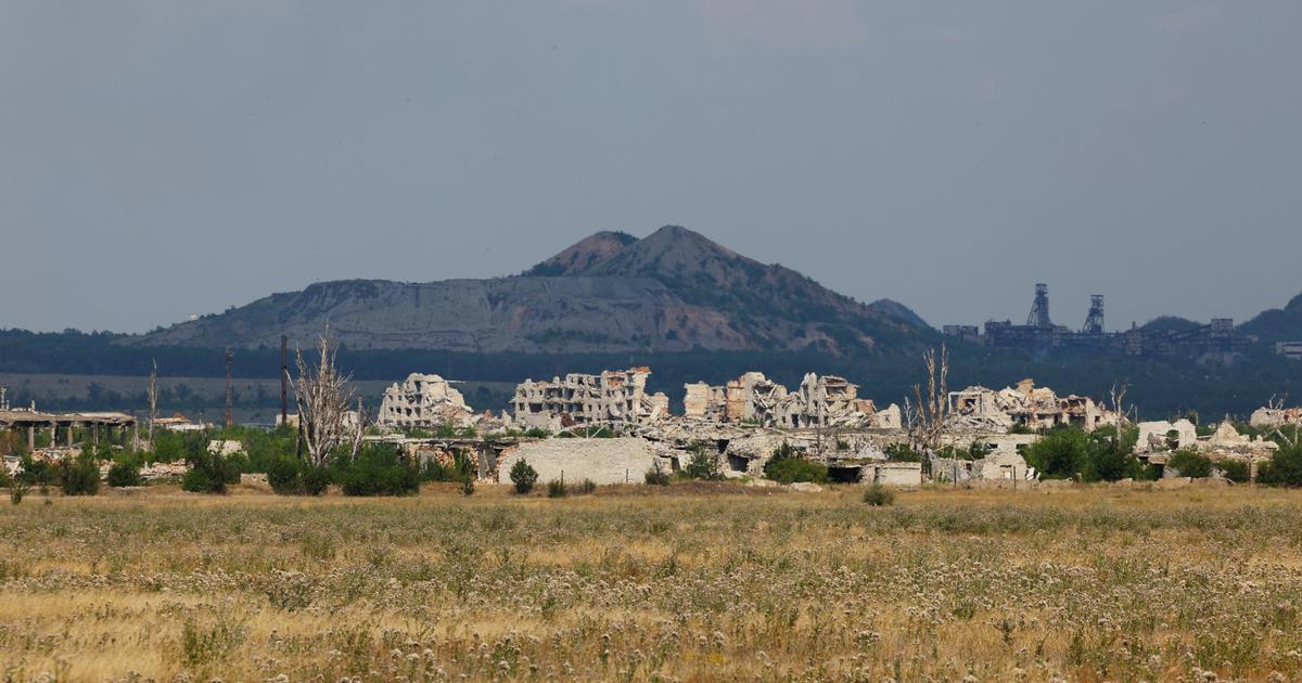 Six People Killed in Russian Strikes