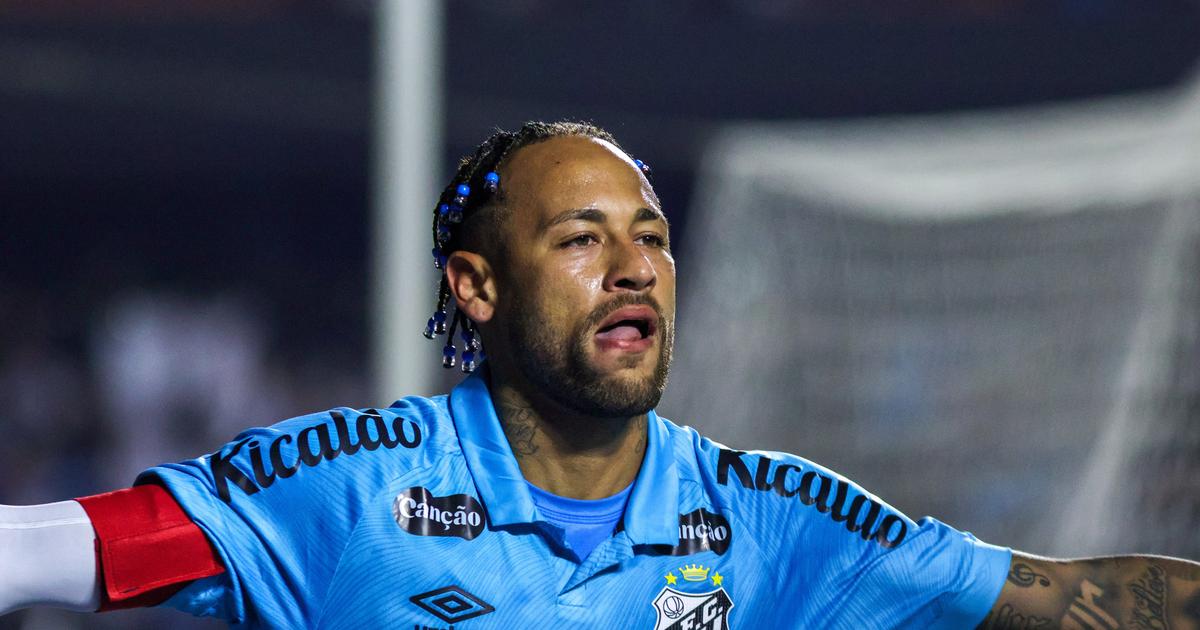 Foot : en vidéo, le doublé de Neymar avec Santos en championnat brésilien