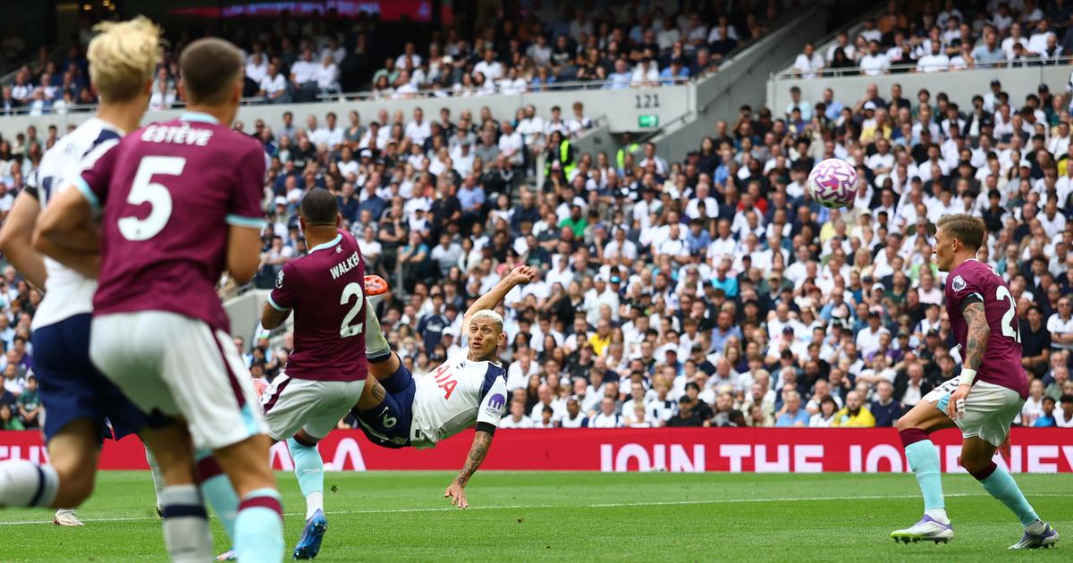 Premier League : en vidÃ©o, le but acrobatique de Richarlison dÃ¨s la premiÃ¨re journÃ©e