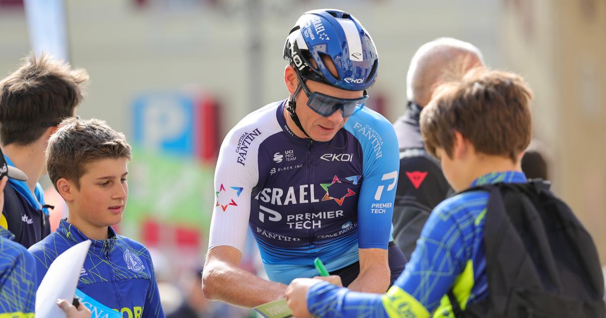 Chris Froome, quadruple winner of the Tour de France, hospitalized after being struck by a vehicle