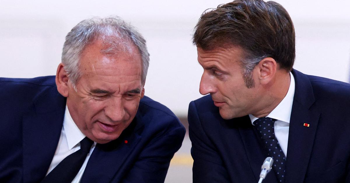 Nicolas Baverez : Â«La dissolution de la Ve RÃ©publiqueÂ»