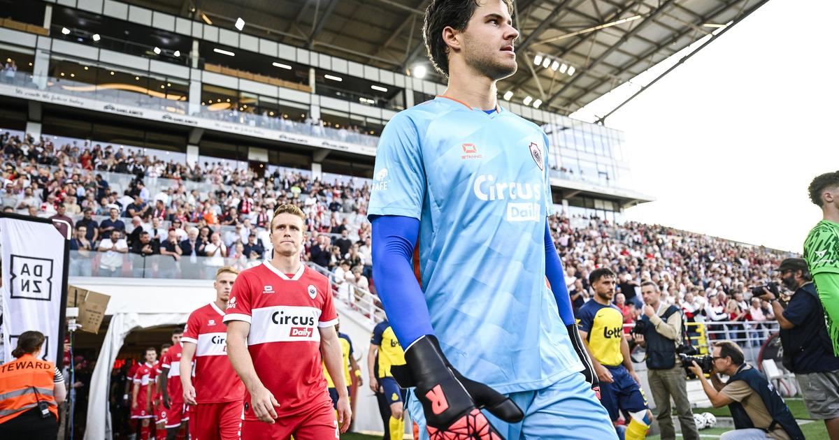 Man Utd Target: Senne Lammens Transfer News