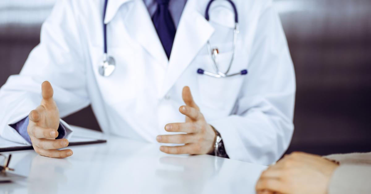 9月1日以降、健康保険により監視下に置かれた500人の医師