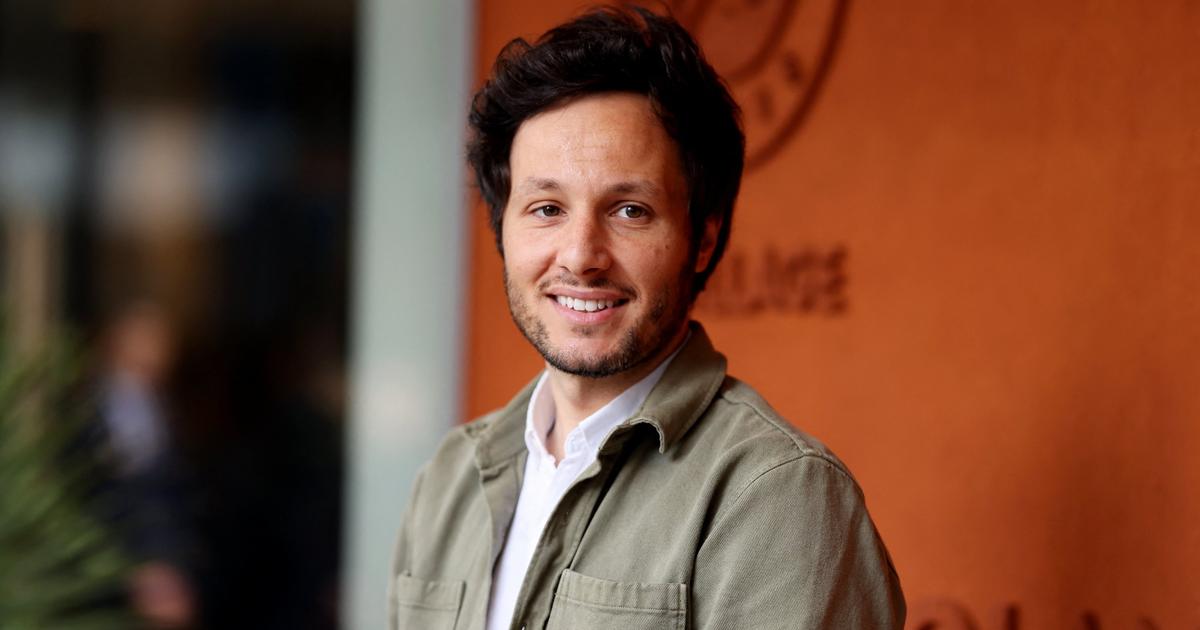 Déluge de fake news sur Vianney : le chanteur fait une mise au point “entre deux coupes de bois”