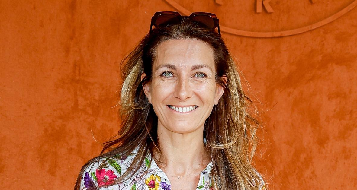 “J’ai été traumatisée” : pourquoi Anne-Claire Coudray se coiffe seule avant ses JT sur TF1