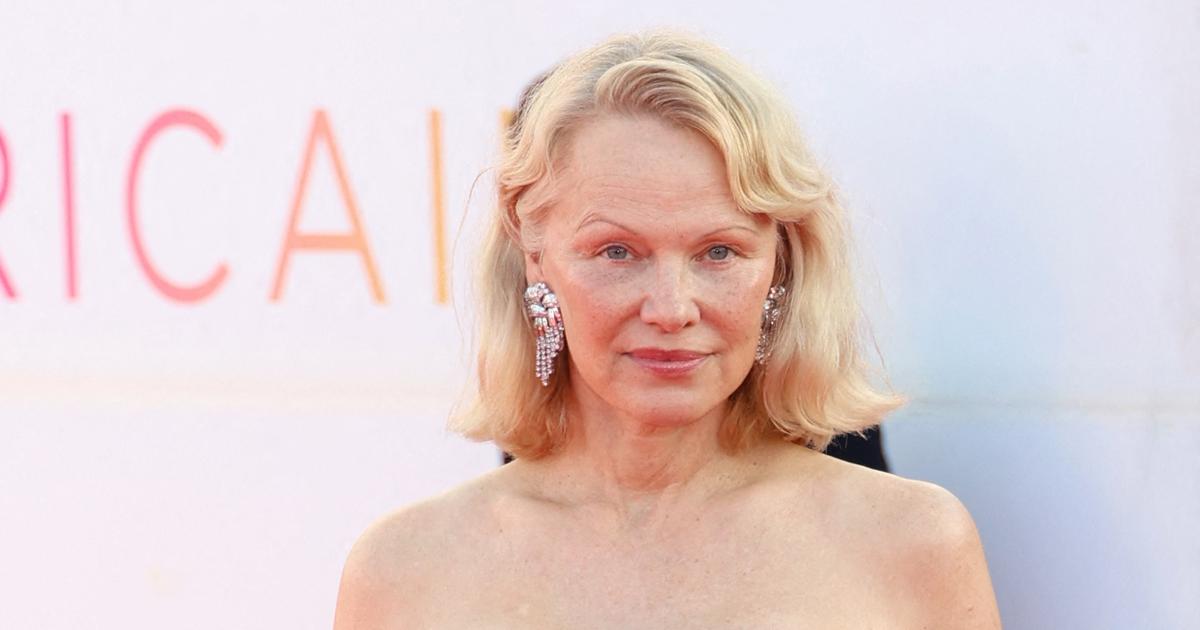 Pamela Anderson réagit aux rumeurs de fausse romance avec Liam Neeson : “ll n’y a pas de malice de ma part”