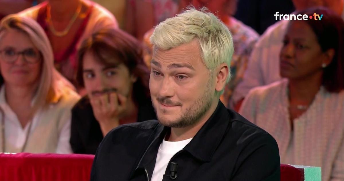 Jeff Panacloc craque dans Vivement Dimanche : ”Vous allez me laisser pleurer comme ça Michel ?”