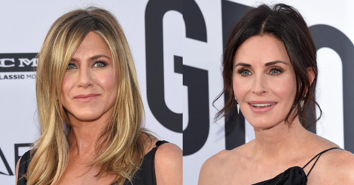 Jennifer Aniston et Courteney Cox inséparables : ces superbes clichés de leur été prouvent qu’elles sont amies pour la vie